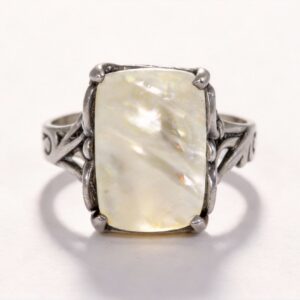 ANELLO CON ARGENTO ANTICATO E MADREPERLA