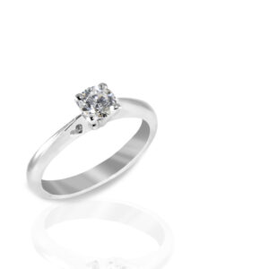 ANELLO SOLITARIO CUORE CON DIAMANTE NATURALE TAGLIO BRILLANTE KT. 0,52